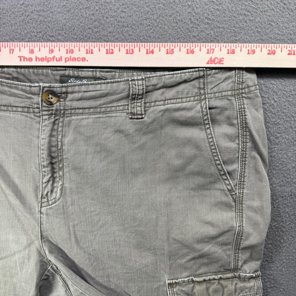 Eddie Bauer Cargo Shorts Women 16 Olive Green Cotton Hiking Outdoor Trail Pocket - Picture 4 of 11